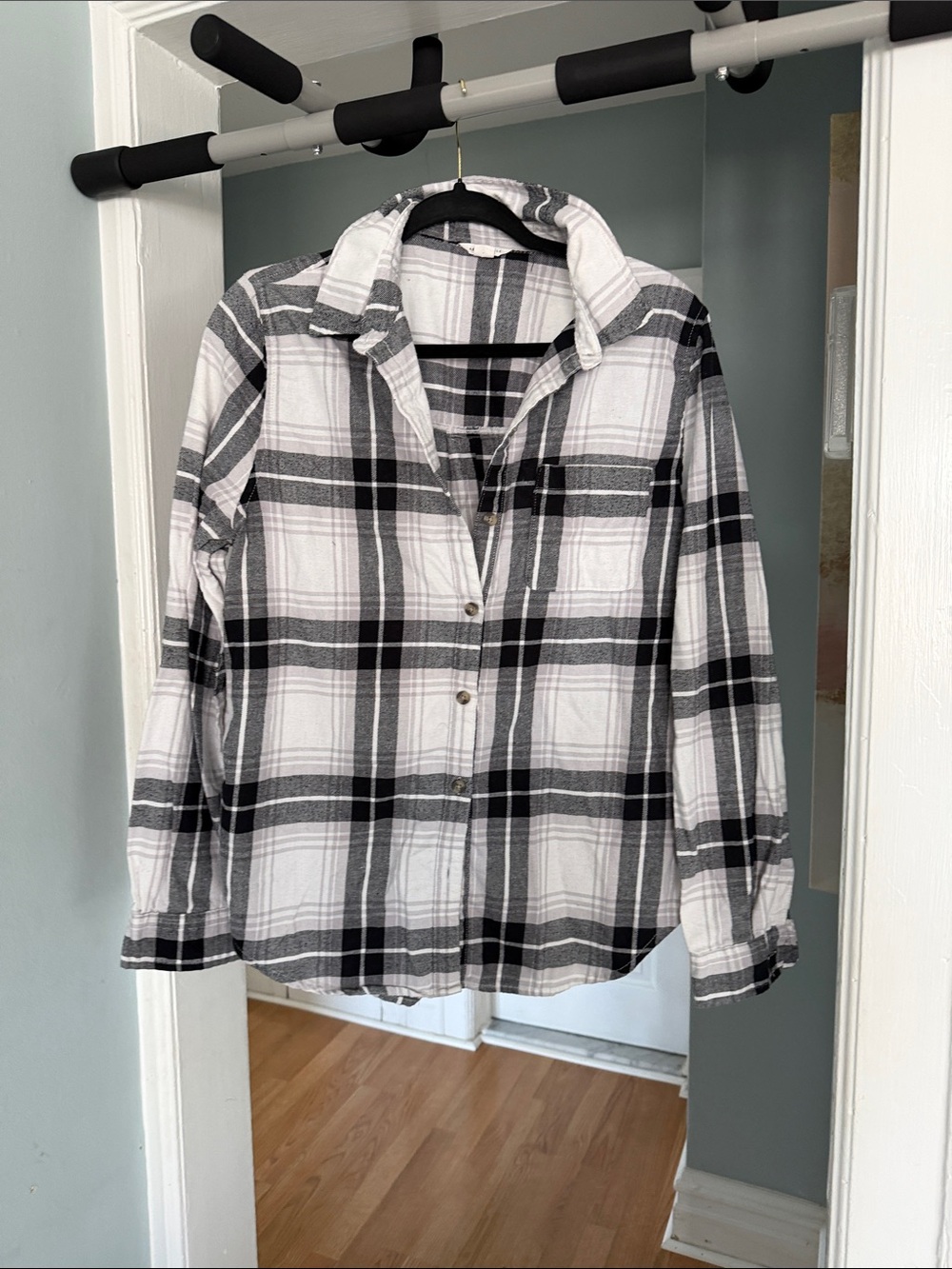 Aeropostale Black and White Plaid Button-Down Shirt